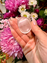 Load image into Gallery viewer, selenite worry stone