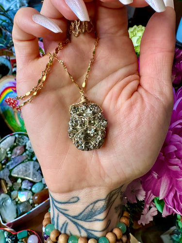 ♡*one of one*♡ raw pyrite nug necklace in gold