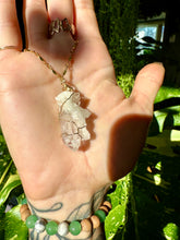 Load image into Gallery viewer, ♡one of one♡ raw quartz necklace 14k gold