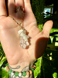 ♡one of one♡ raw quartz necklace 14k gold