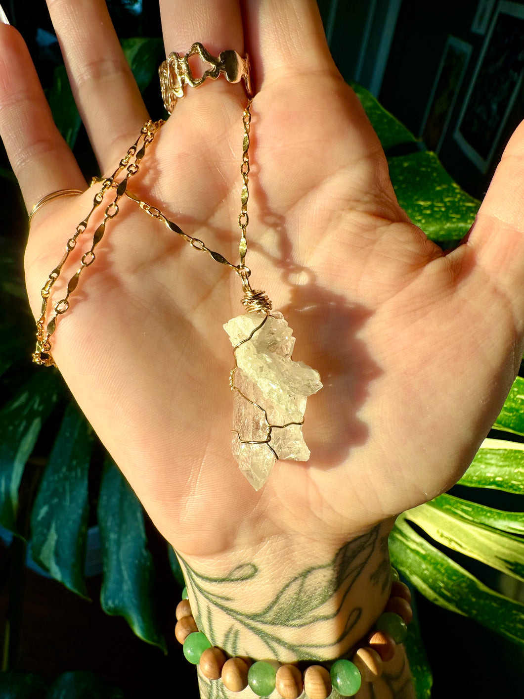 ♡one of one♡ raw quartz necklace 14k gold