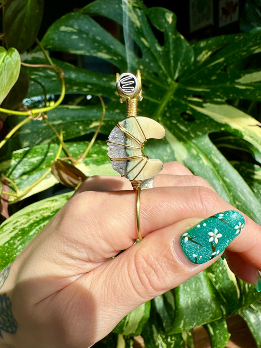little quartz crystal moon  ☾ smoke ring ♡             *handmade for you* ♡