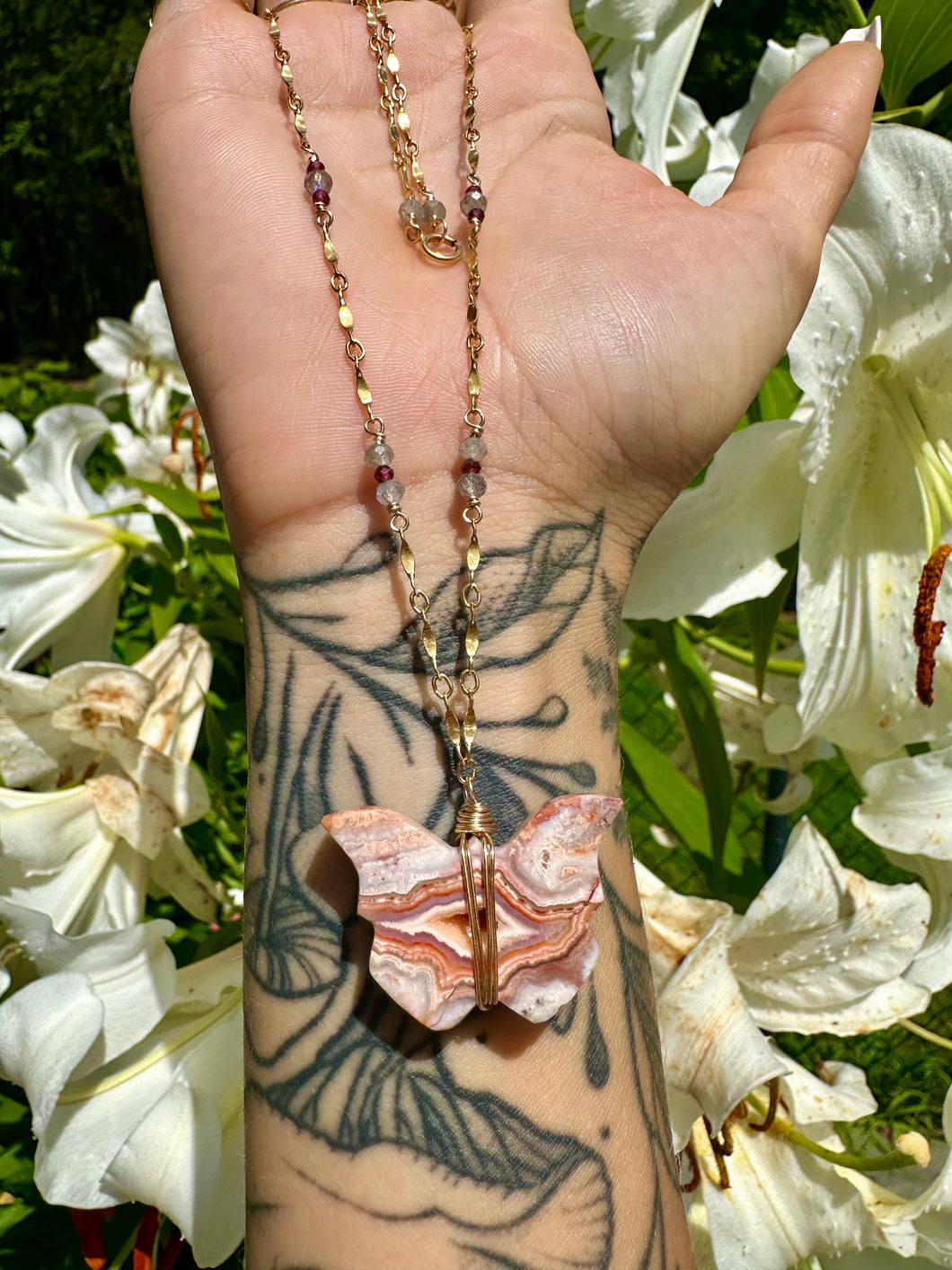 ♡*one of one*♡ pink crazy lace agate druzy butterfly gold necklace