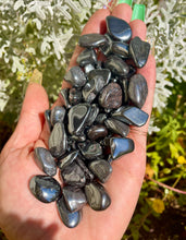 Load image into Gallery viewer, three little hematite crystals