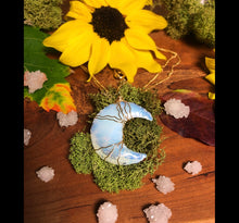 Load image into Gallery viewer, grand opalite moon necklace