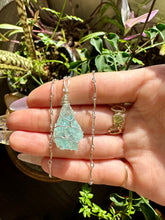 Load image into Gallery viewer, raw aquamarine necklace