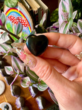Load image into Gallery viewer, little crystal heart