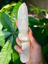 Load image into Gallery viewer, selenite lotus carved dagger
