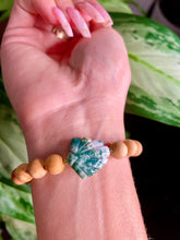 Load image into Gallery viewer, palm leaf tree agate wood bracelet