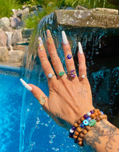 Load image into Gallery viewer, amethyst druzy moon ring