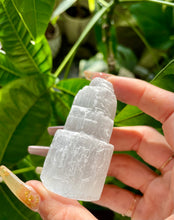 Load image into Gallery viewer, satin spar selenite cathedral