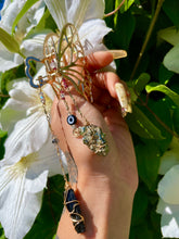 Load image into Gallery viewer, protect me butterfly crystal clip