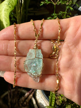 Load image into Gallery viewer, raw aquamarine necklace
