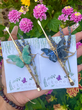 Load image into Gallery viewer, crystal butterfly dabber ♡