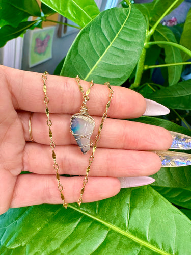 lil raw opal necklace 14k gold 💙