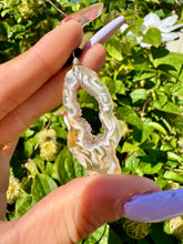Load image into Gallery viewer, agate geode slice necklace
