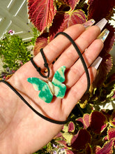 Load image into Gallery viewer, jade butterfly necklace