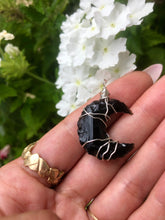 Load image into Gallery viewer, obsidian mini moon necklace